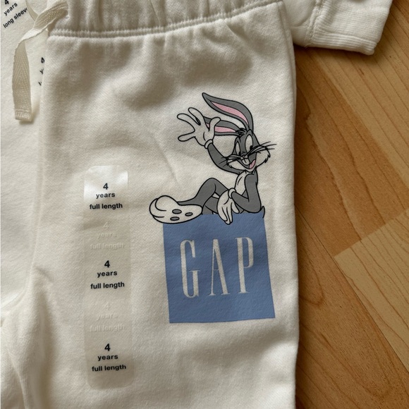 Gap WB set - Picture 3 of 3